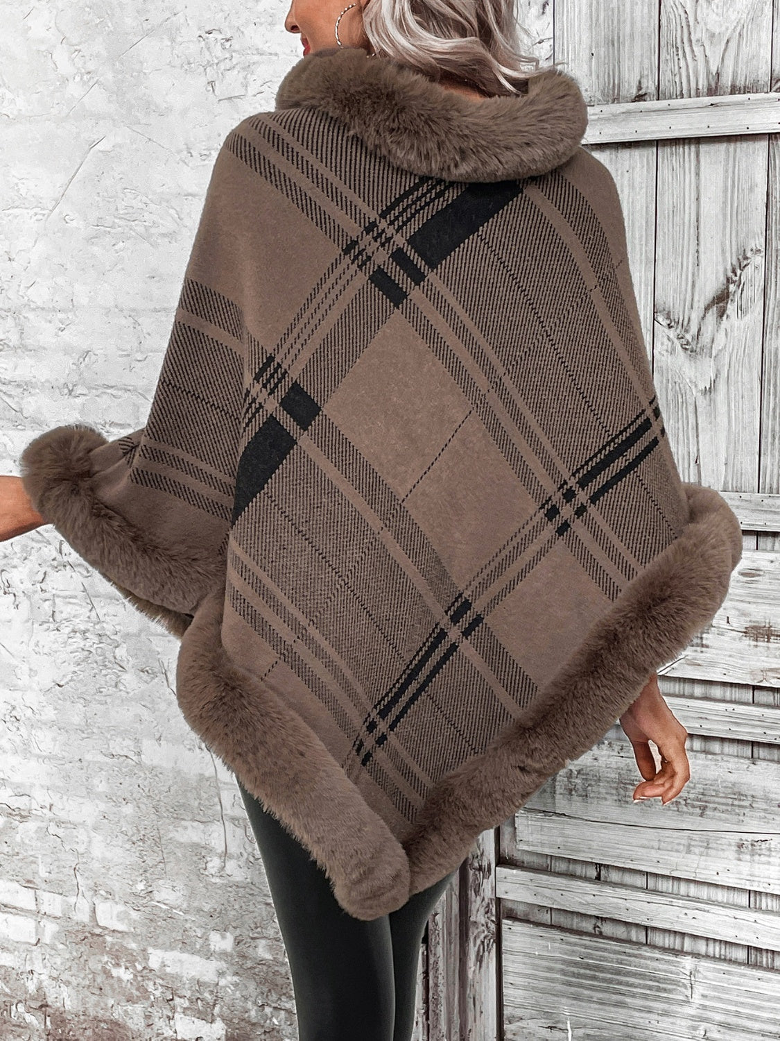 TastyHottie - Plaid Faux Fur Trim Fashion Poncho Sweater