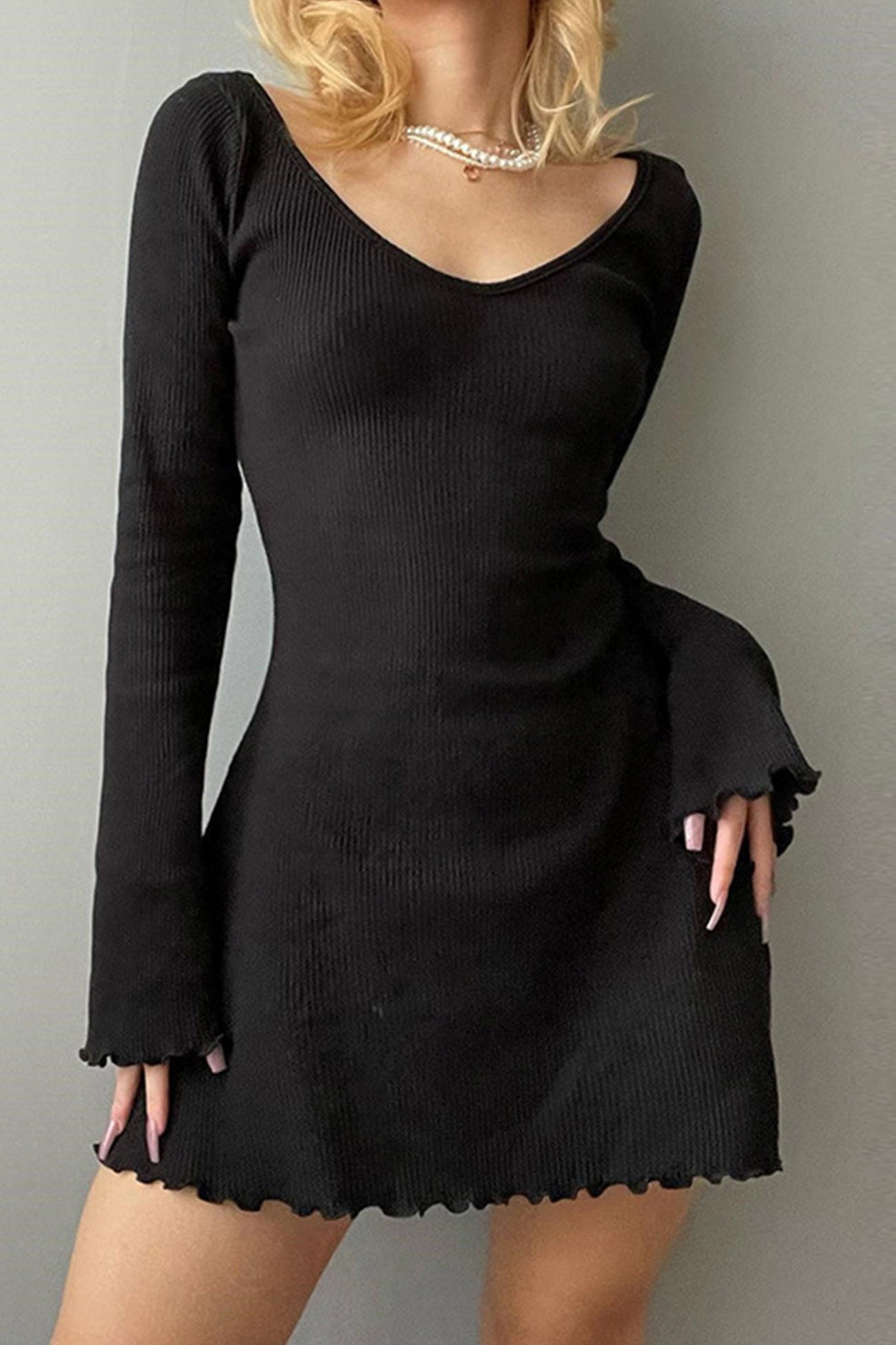 TastyHottie - Round Neck Long Sleeve Lacework Hem Dress